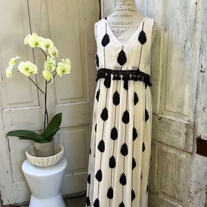 ANTHROPOLOGIE MOULINETTE SOEURS beaded maxi dress . Size 6